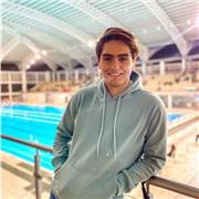 Alumno universitario con gran experiencia y pasión por la enseñanza a niños de todas las edades